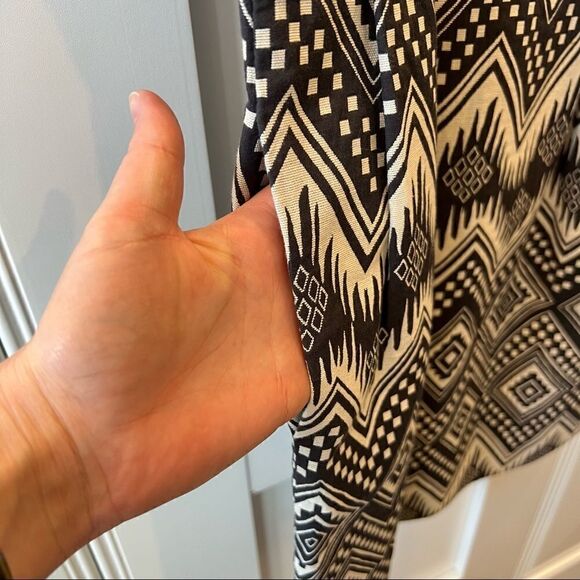 J. Crew Shift Dress Size 4 Sleeveless Grey Aztec Southwest Geometric Pattern - Picture 7 of 13